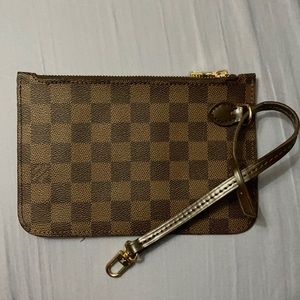 ❌SOLD❌ Authentic Louis Vuitton Neverfull Pouch Damier Ebene